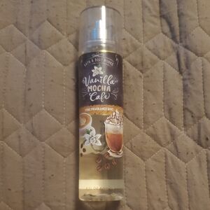 Bath & Body Works Vanilla Mocha Cafe Mist with Brown and Cream Accents